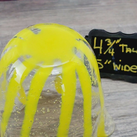 Handkerchief Vase ART GLASS Yellow Striped Ruffled 4.75" Bubbles Gorgeous Design - Picture 12 of 12
